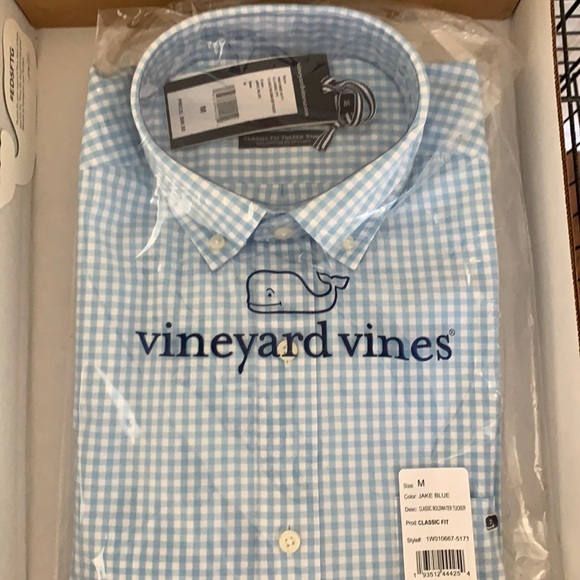 Vineyard Vines Other - Vineyard Vines brand new button down shirt. Classic fit
